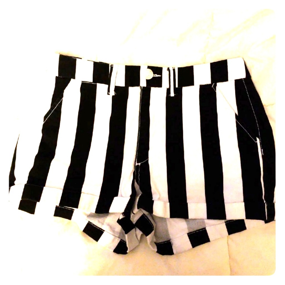 AE Hi Rise Stretch Shorts